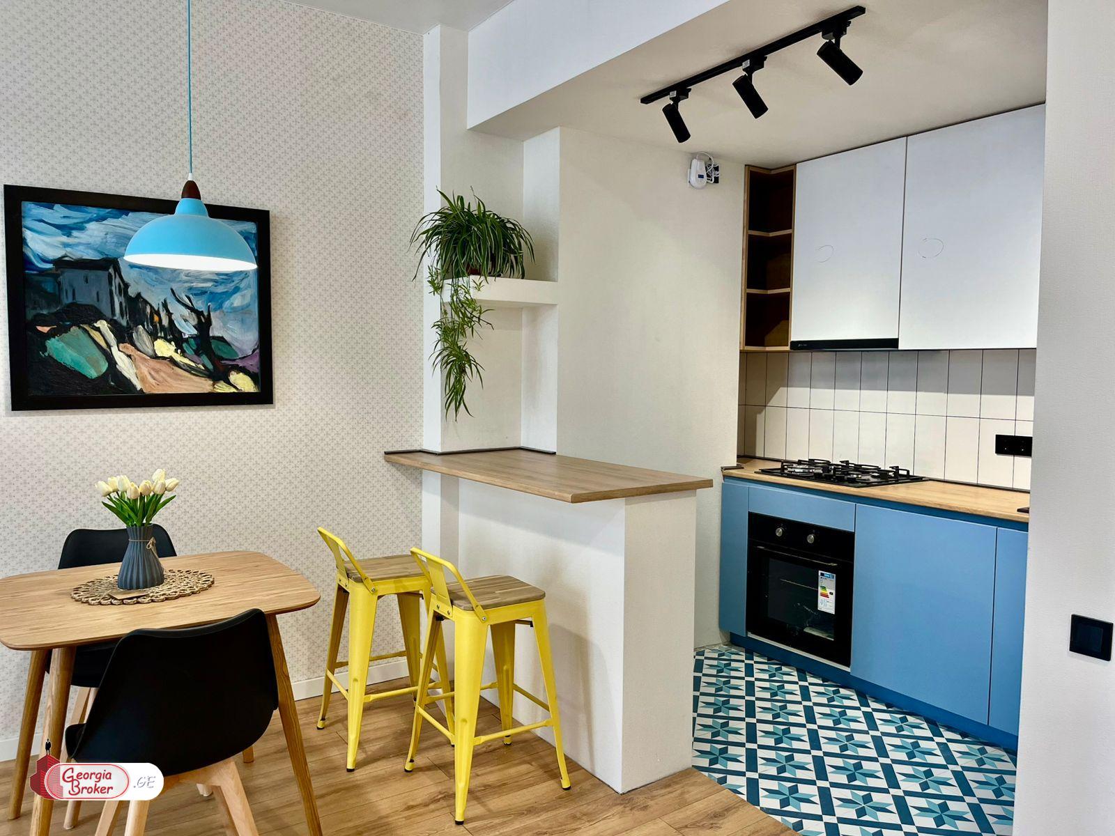 იყიდება ახალი გარემონტებული 2 ოთახიანი ბინა